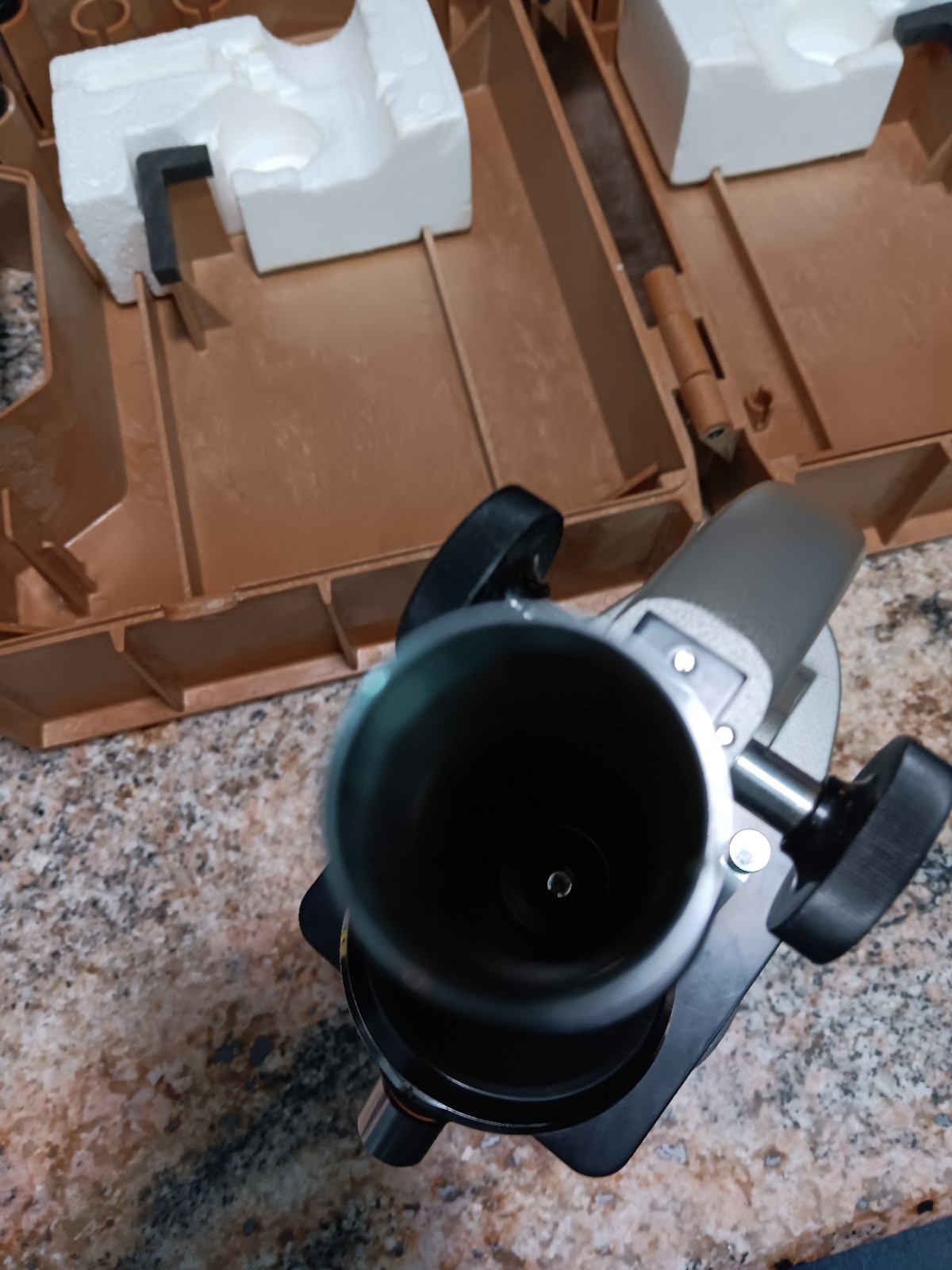 Vintage Olympus Tokyo B7133 Microscope With 7x And P15x