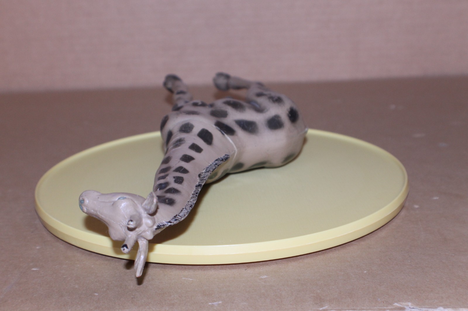 USED / VINTAGE 1985 Imperial Toys Rubber Plastic GIRAFFE Zoo Animal Figure