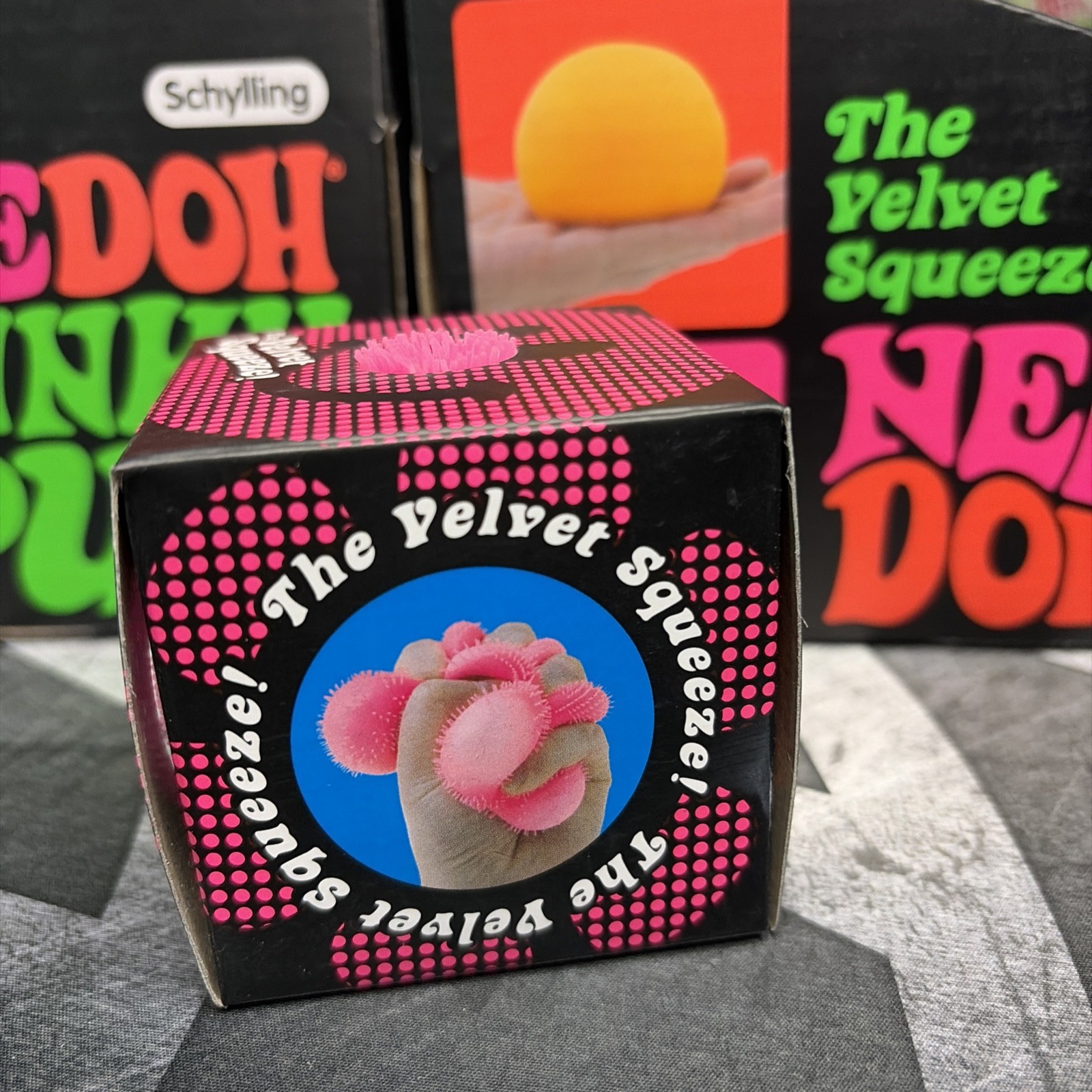 🔮🔥Genuine NeeDoh Flower Power Fuzz Ball ( Pink ) US Seller ! Same Day Ship!