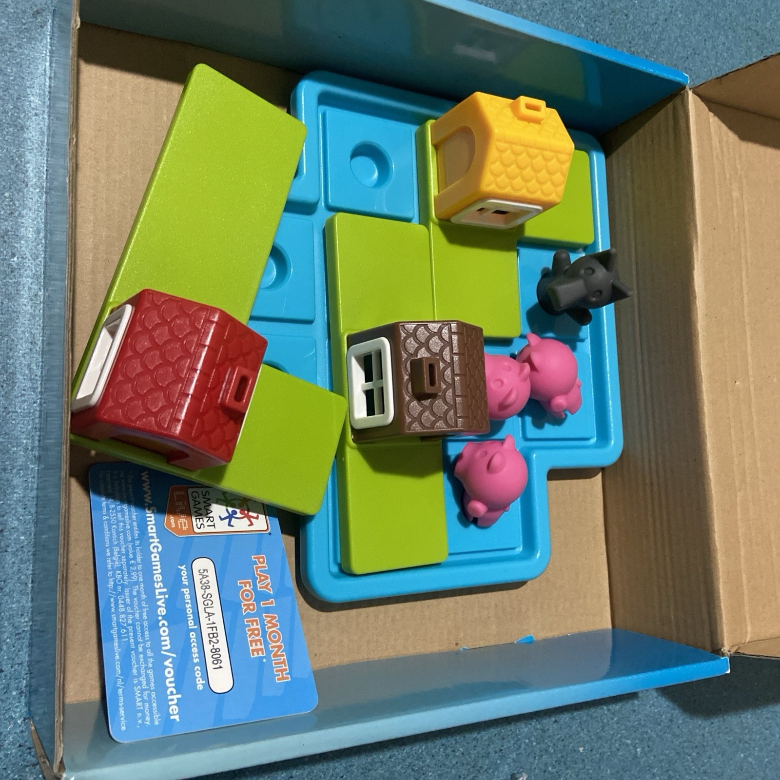 Smart Games *Three Little Piggies* Board Game Plus Picture Book! 48 Challenge