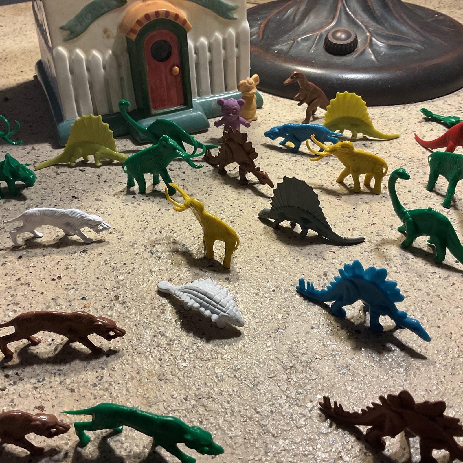 33 Lot Hard Plastic 1960s Dinosaurs Plus 3 Bears Stocking Stuffers Teachers