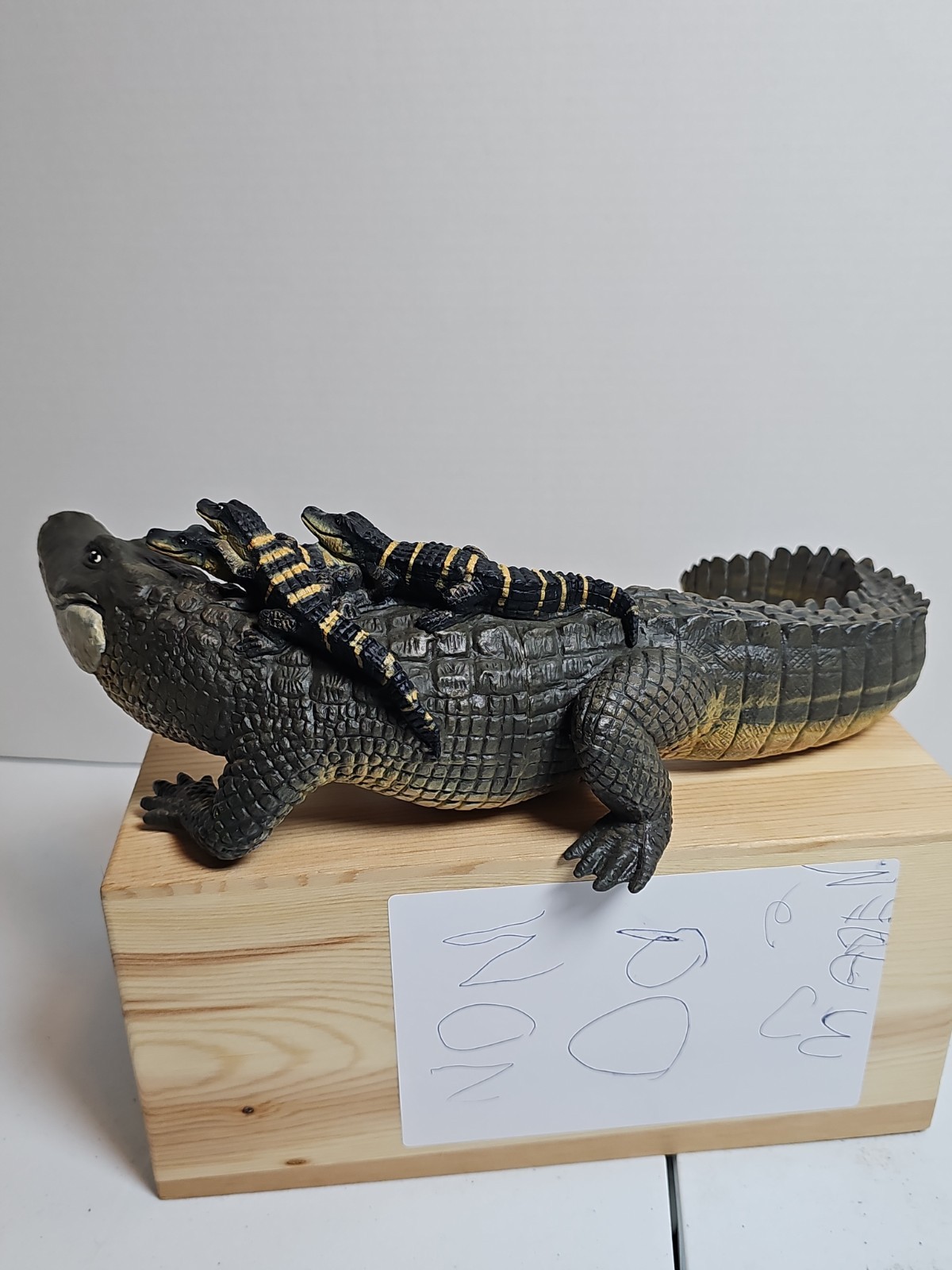 Safari Ltd Incredible Creatures Alligator With Babies