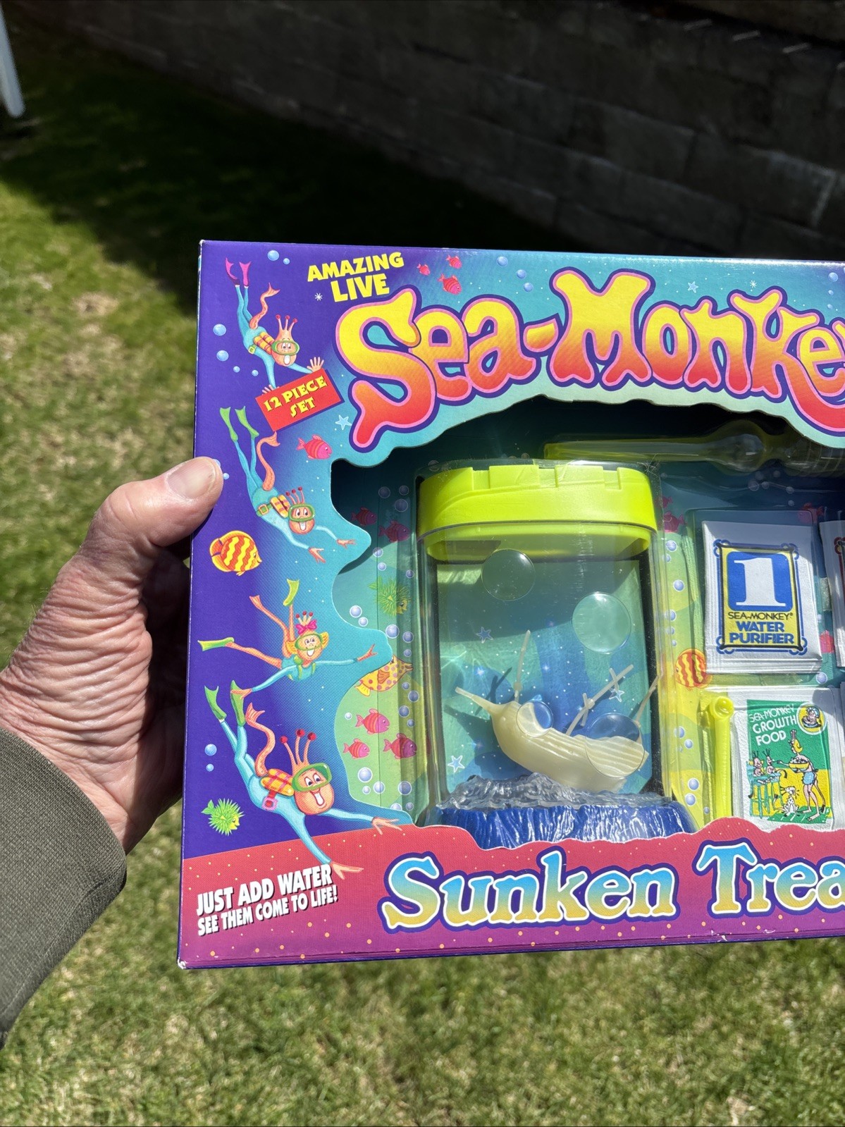 Amazing Live Sea-Monkeys SUNKEN TREASURE Tank Aquarium NEW RARE VTG 1998