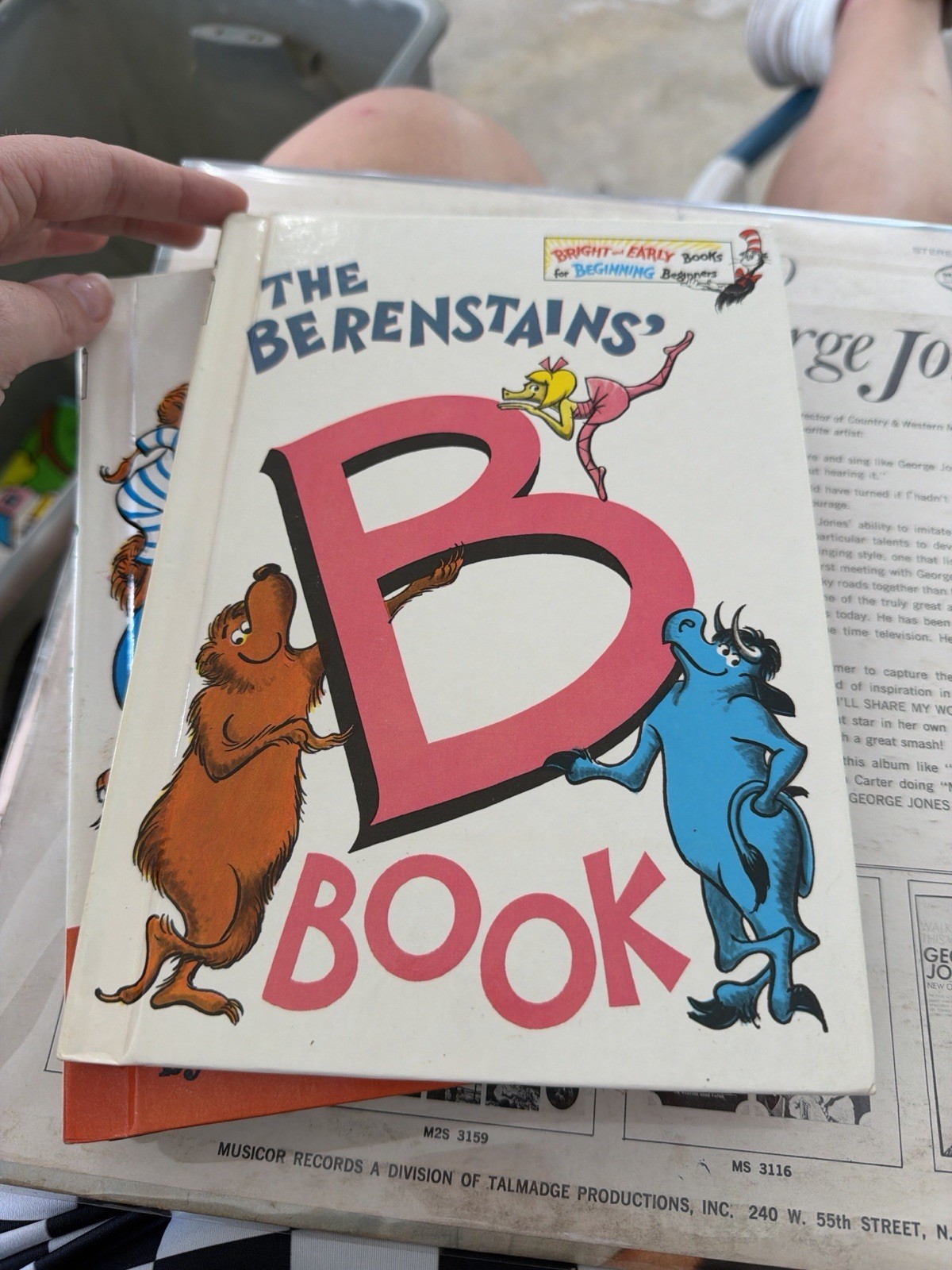 Random House The Berenstains’ B Book Children’s Vintage 1972 Ages 4-7