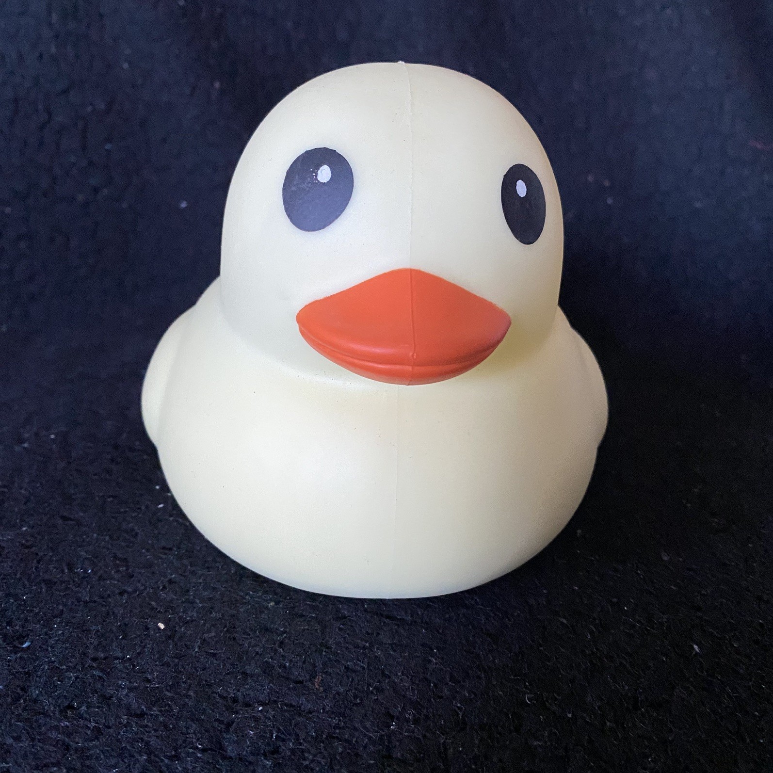 NEW Sunny Days Jumbo Squeezy Duck – Light Yellow NEW