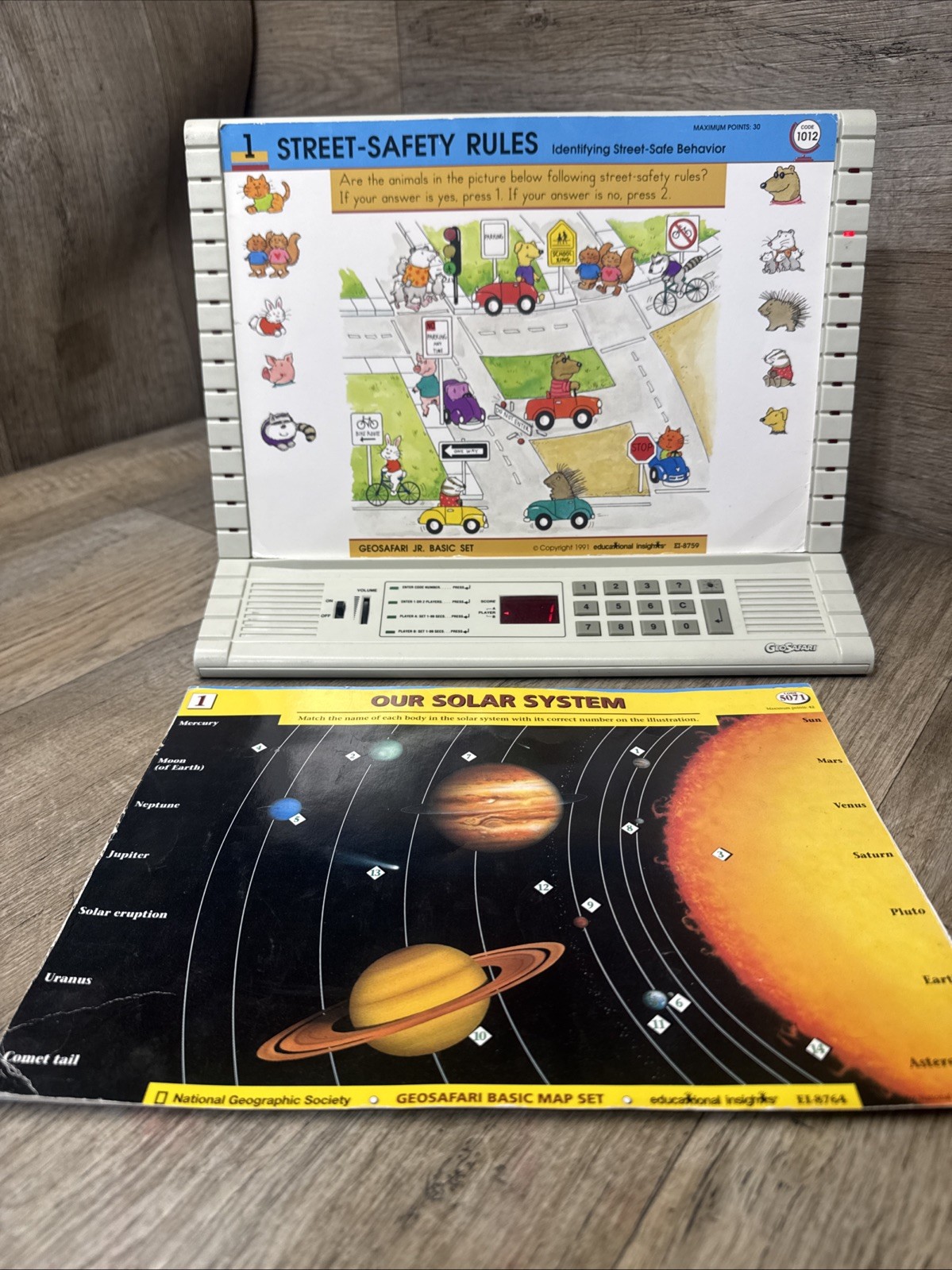 GeoSafari EI-8800 Electronic Learning Game 11 Plus Double Sided Education Cards