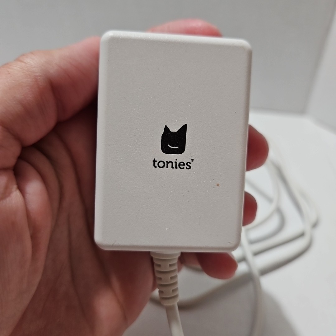 Toniebox Blue Audio Player for Kids Story Box Speaker Tested Working w/ Charger