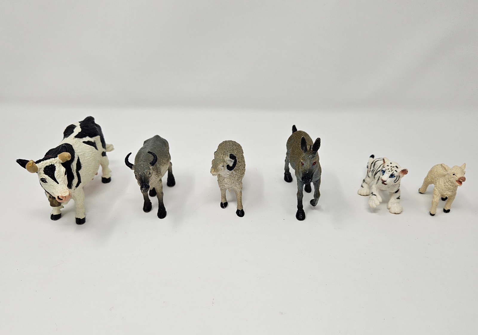 Mojo Safari Mixed Animal Figures Lot of 6