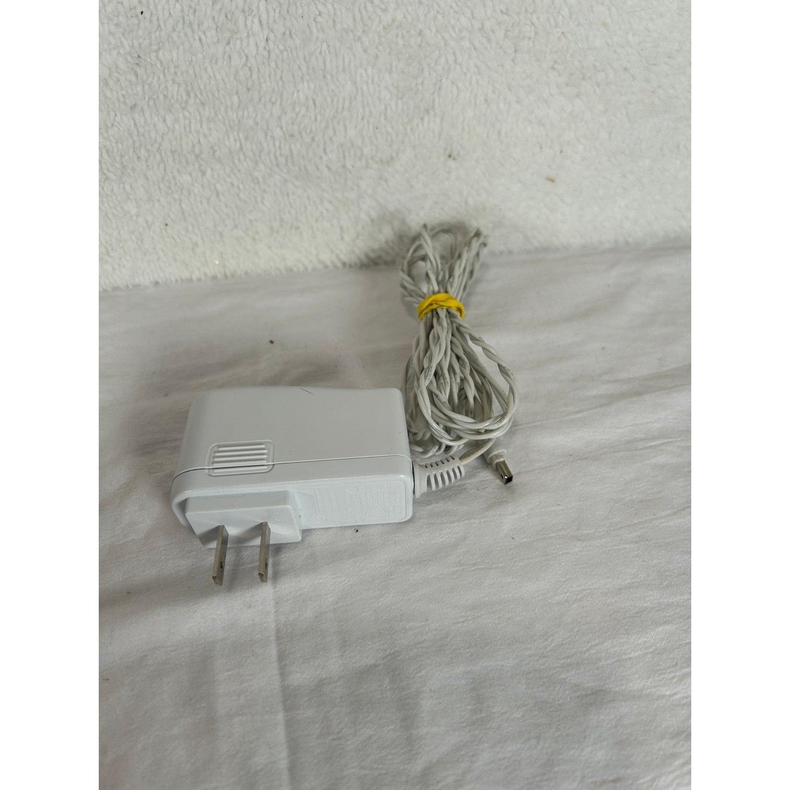 LeapFrog LeapPad Ultra 33300 Kids Learning Tablet Purple White Case Charger Game