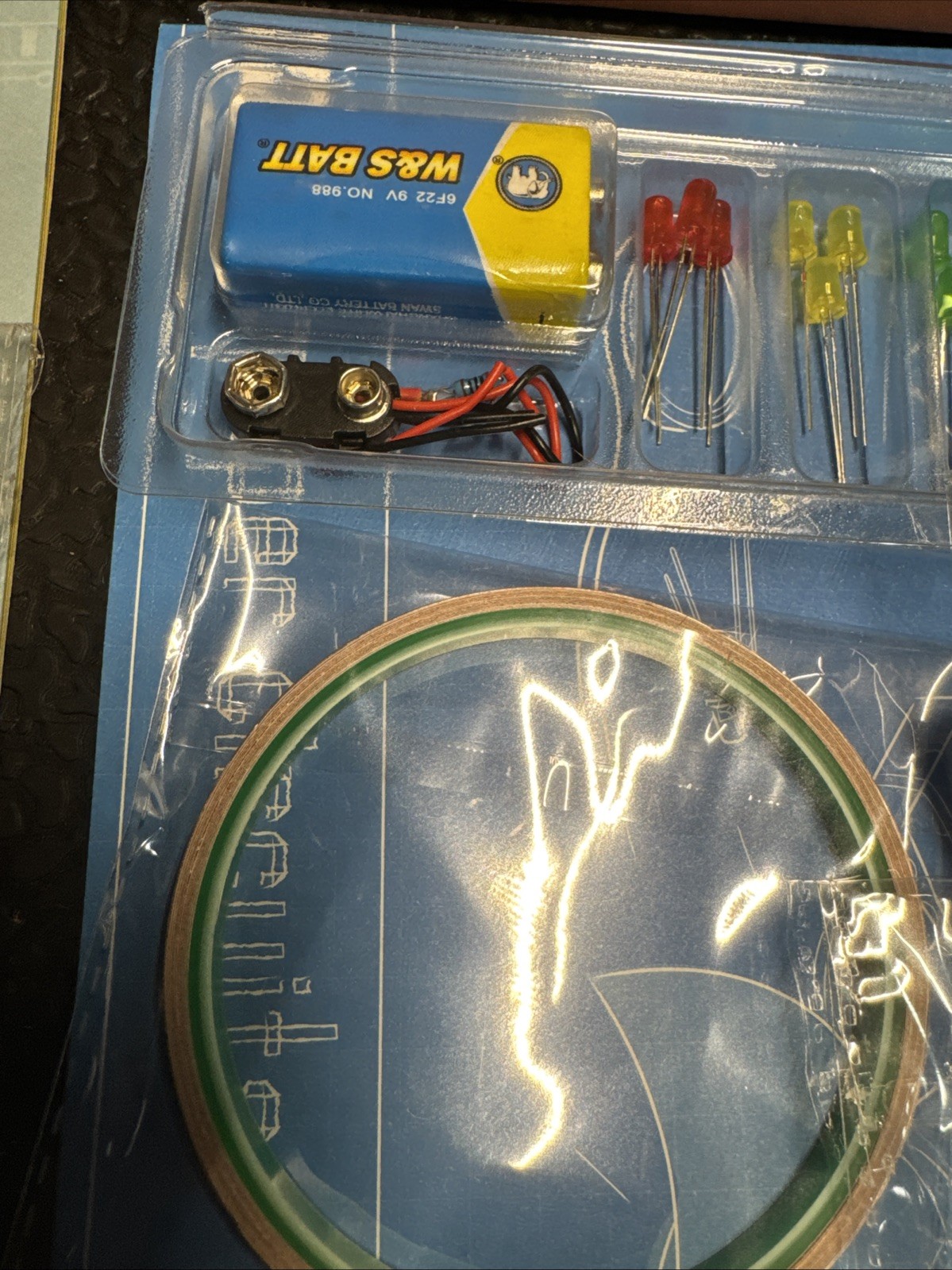1 New STEM Kiwi Co. Tinker Crate PAPER CIRCUITS A HANDS ON SCIENCE EXPERIENCE