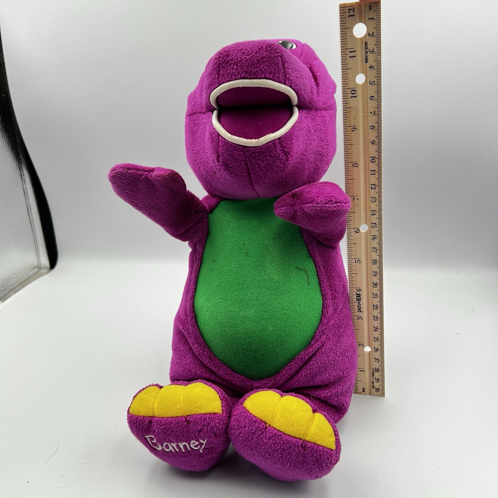 Vintage Fisher Price Mattel Barney 2001 Interactive Plush Works Talks Lights Up