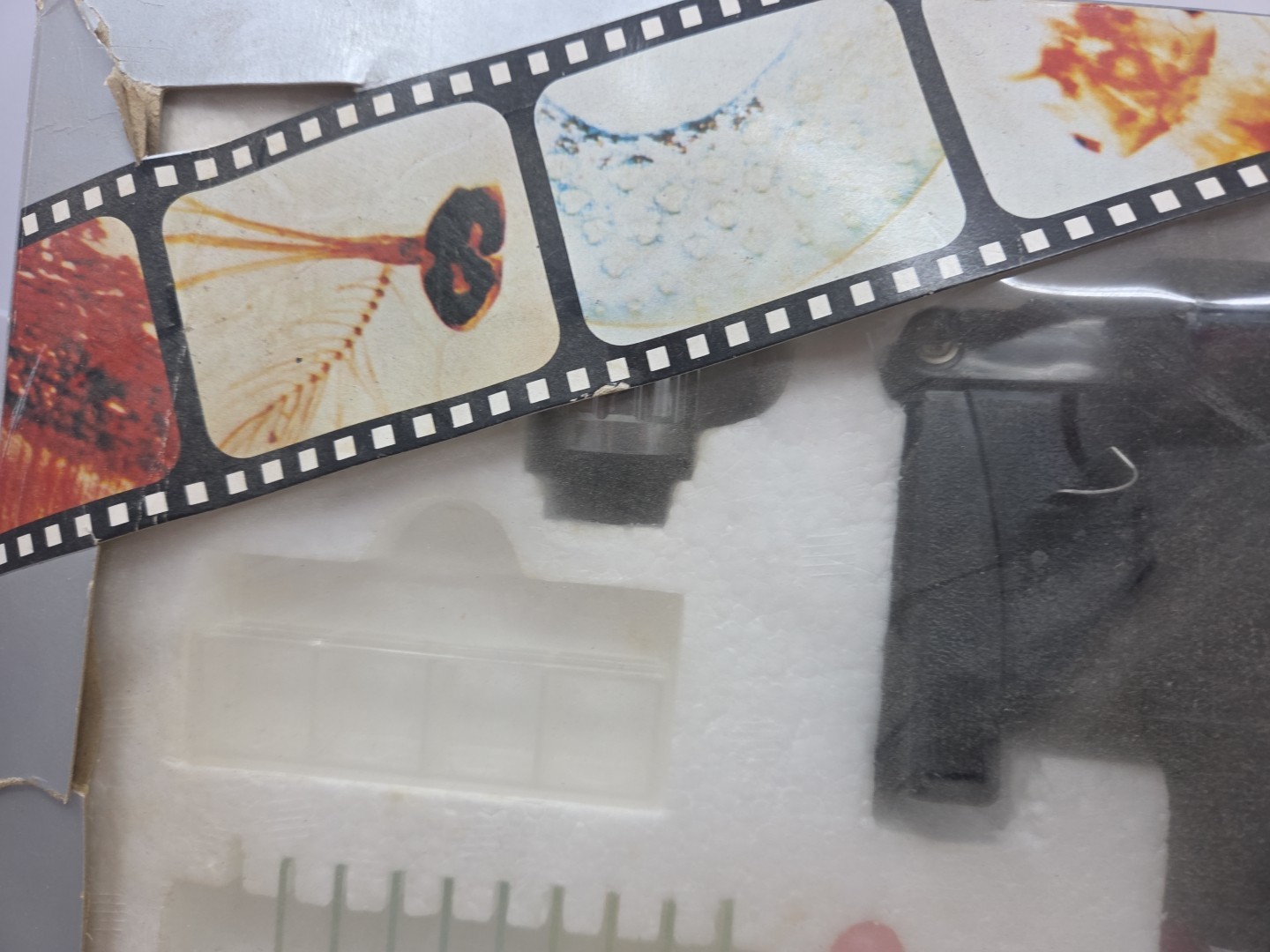 Vintage Tasco 46 Piece Science Kit 5-Way Microscope Kit 50X-1200X 30 slides 1985