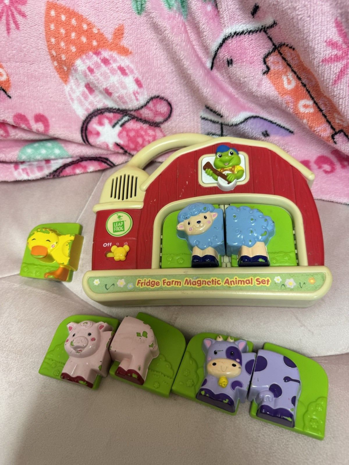 LeapFrog Fridge Farm Magnetic Animal Set missing 3 Pieces READ WORKS!