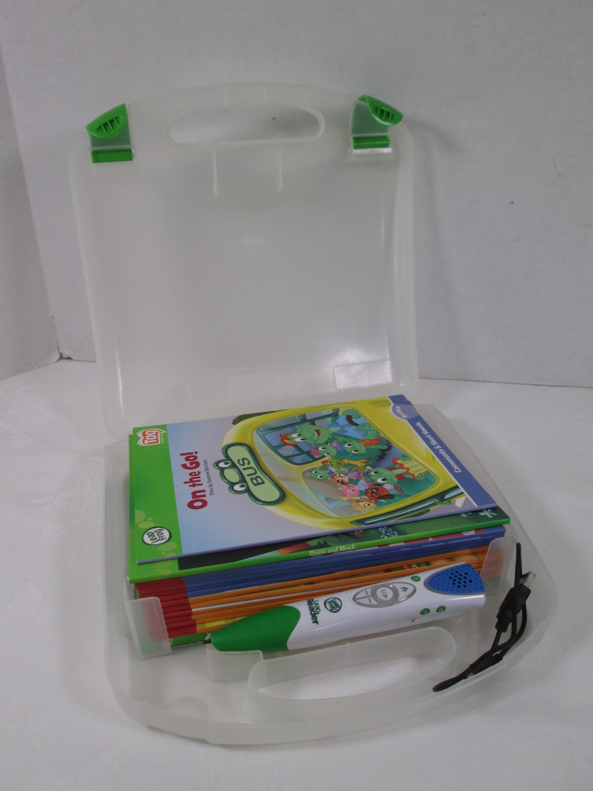 LeapFrog Tag Reading System Learn to Read Stylus Pen, Cord, Case + 14 Books Lot