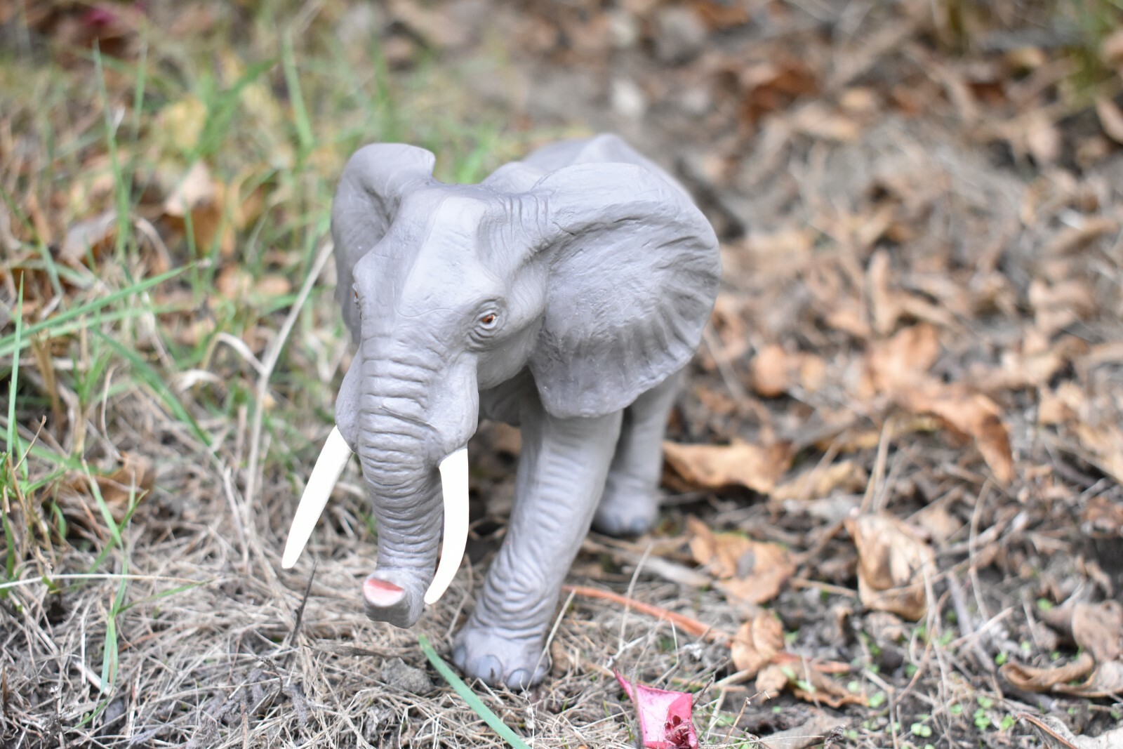 Elephant African Plastic Replica 7-inch – F456 B53