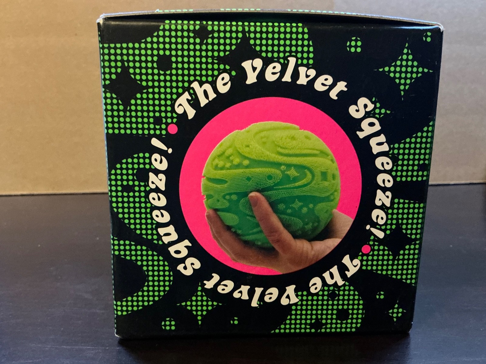 NeeDoh Super Fuzz Ball Velvet Squeeze Fuzzball – GREEN – NEW IN BOX – AUTHENTIC