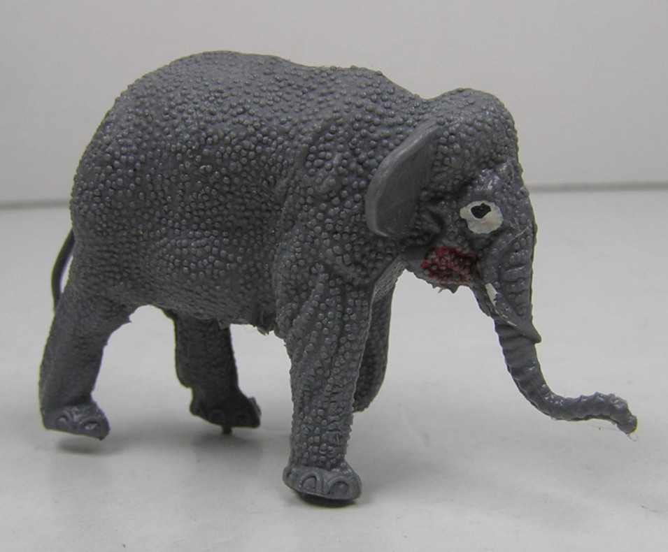 Unbranded Gray Elephant 2″ Long Plastic Animal Toy Figure No COO