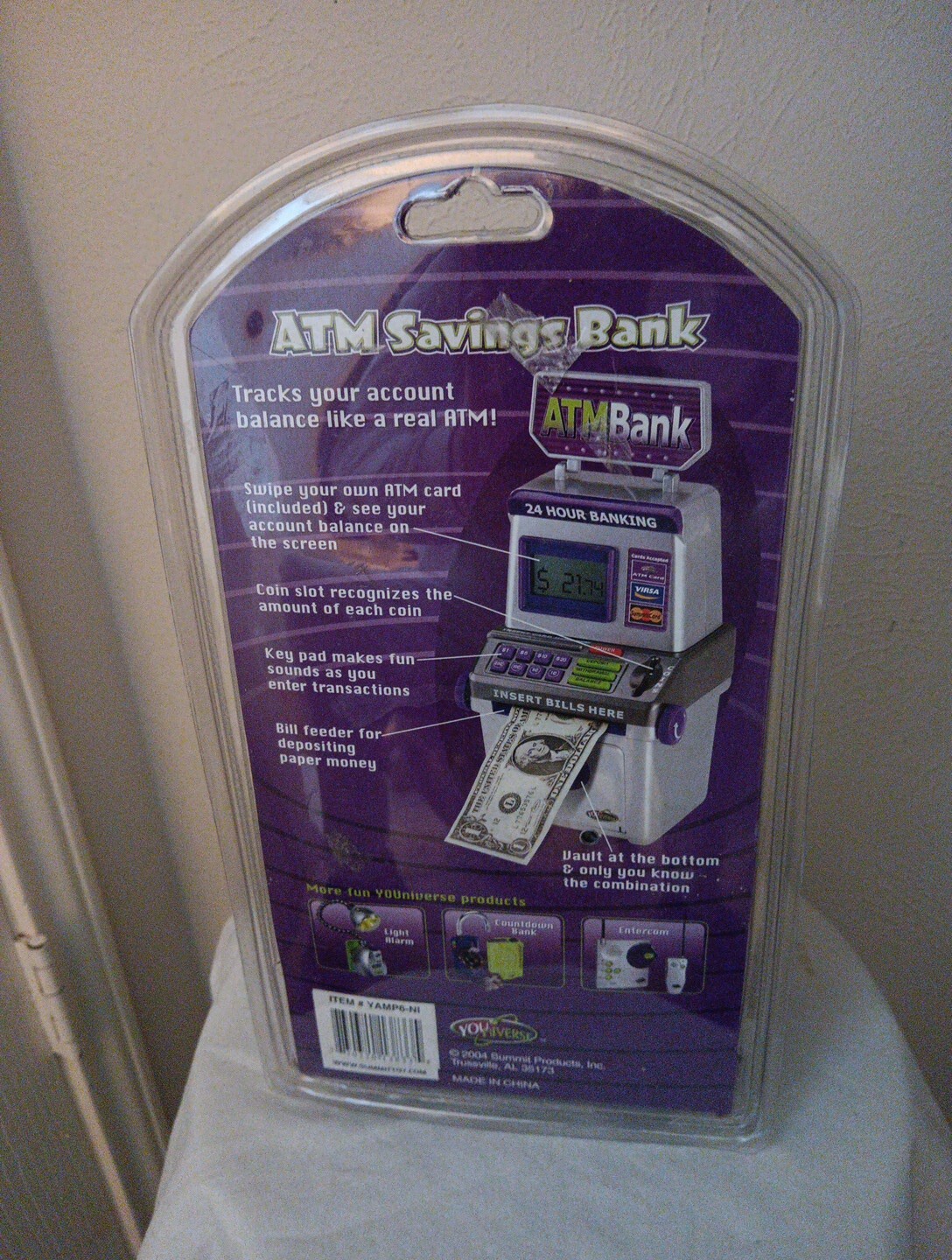Vintage NEW IN BOX YOUNIVERSE Money ATM Machine SAVINGS BANK SUMMIT TOYS 2004.