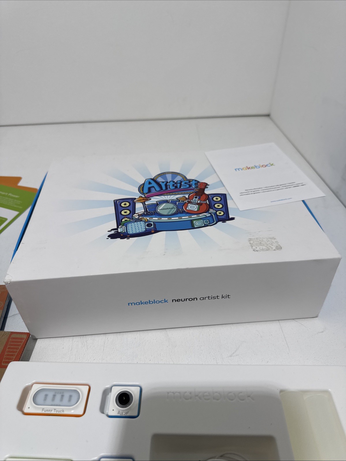 Makeblock Neuron Artist Kit Open Box