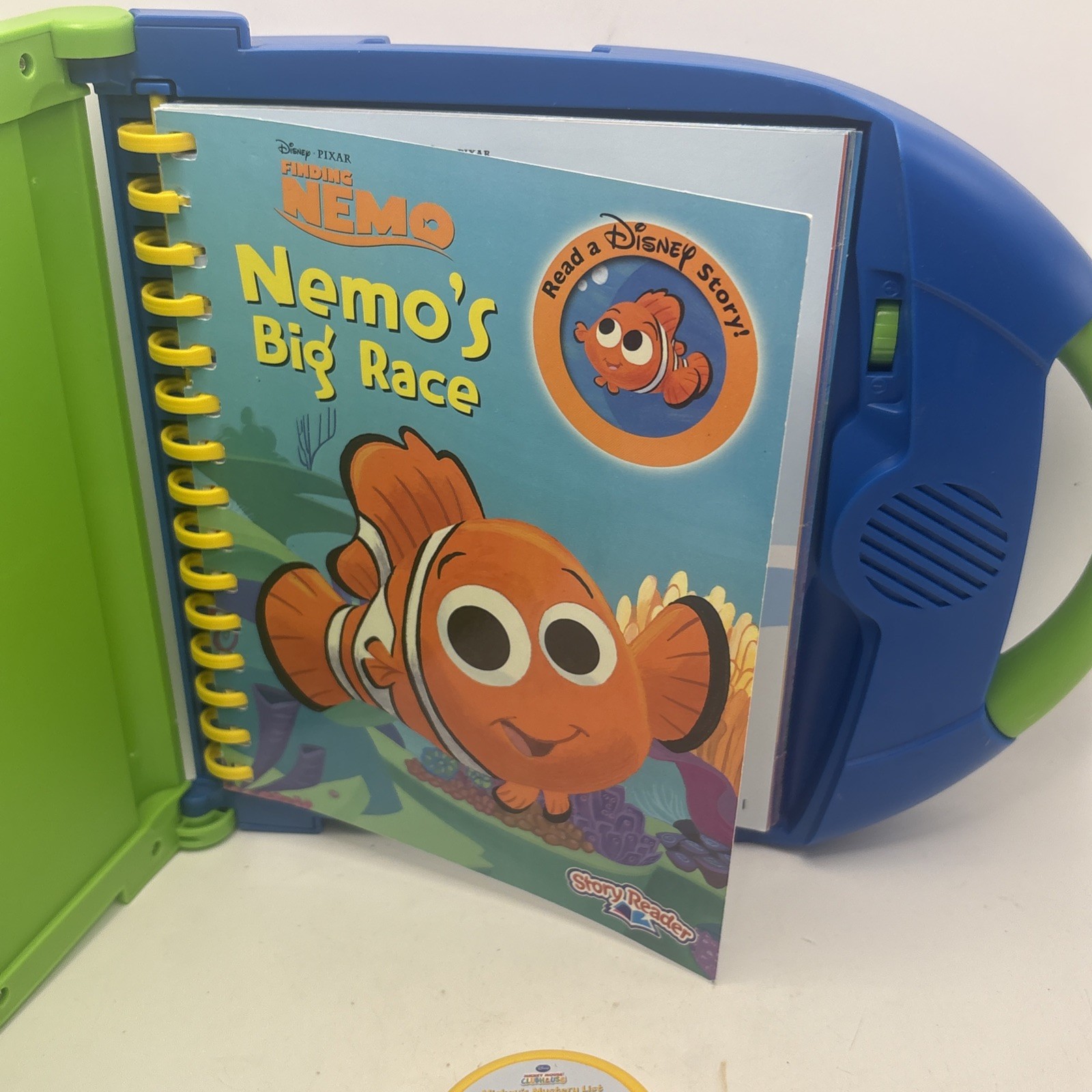 VINTAGE ELECTRONIC STORY READER w/ Finding Nemo Book READS ALOUD TESTED & WORKS