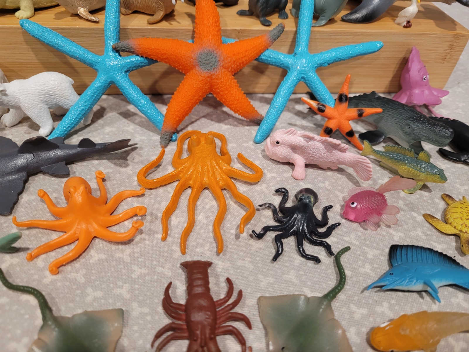 Dolphin Seal Fish Octopus Penguin Shark Marine Ocean Animal Figure Lot 50+ Pcs