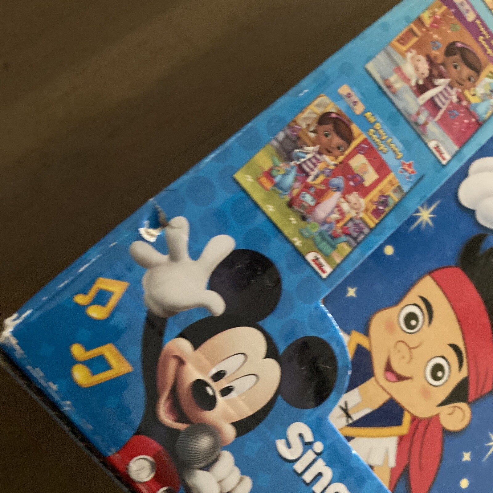 Disney Junior Sing With Me Sing Along Music Player & 8 Book Library