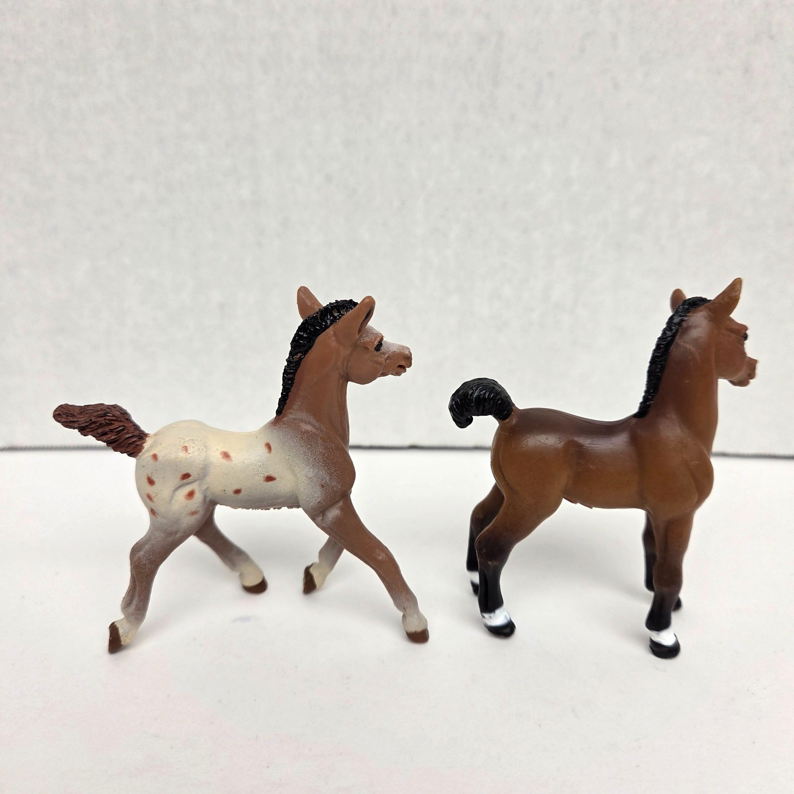 Vintage SAFARI LTD. Hard Plastic PVC Toy Horses Foal Arabian Lot of 6 – 1997