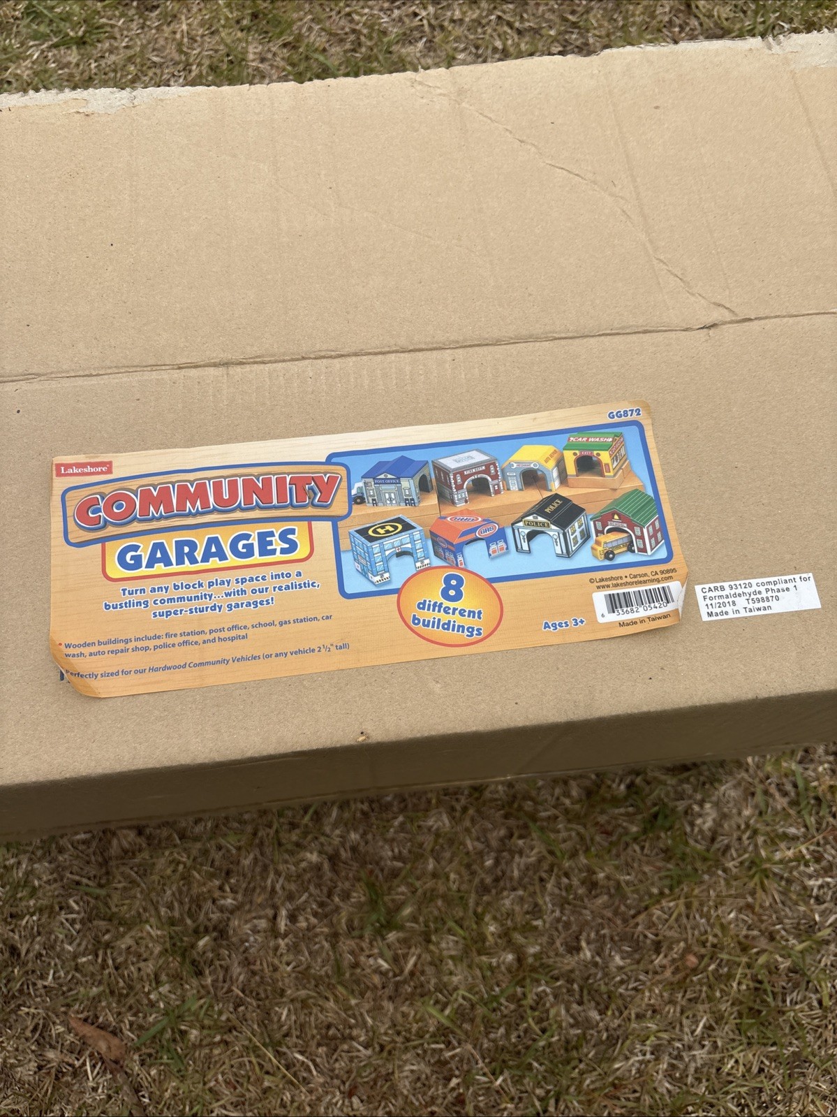 Lakeshore set Of 8 Community Garages