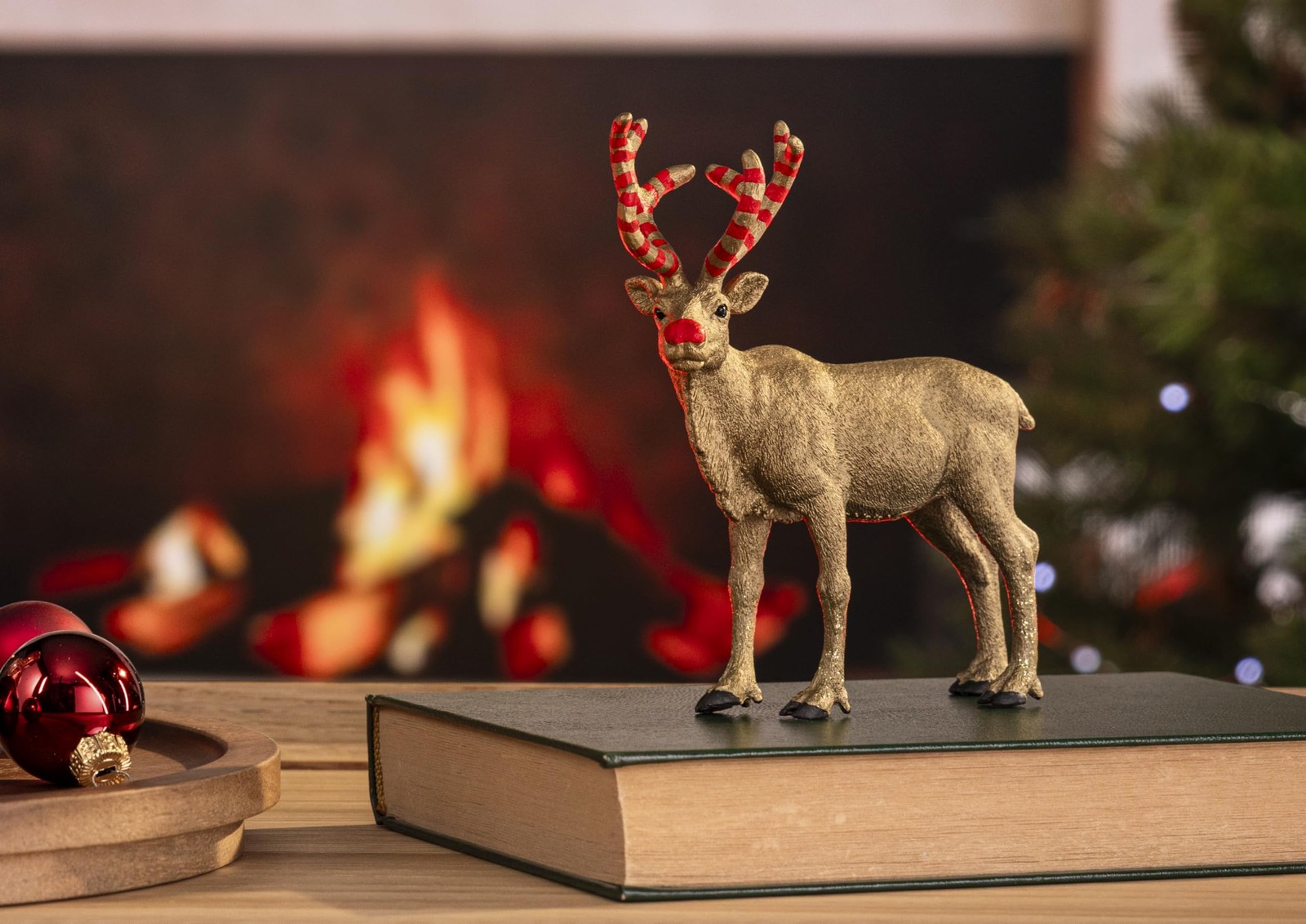 SCHLEICH Wildlife Gold Dent Reindeer 72271