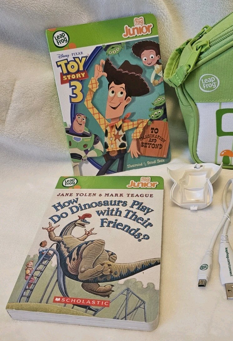 Leap Frog Tag Junior Carrying Case Bag & Learning Books Pooh Dora Charging Cord