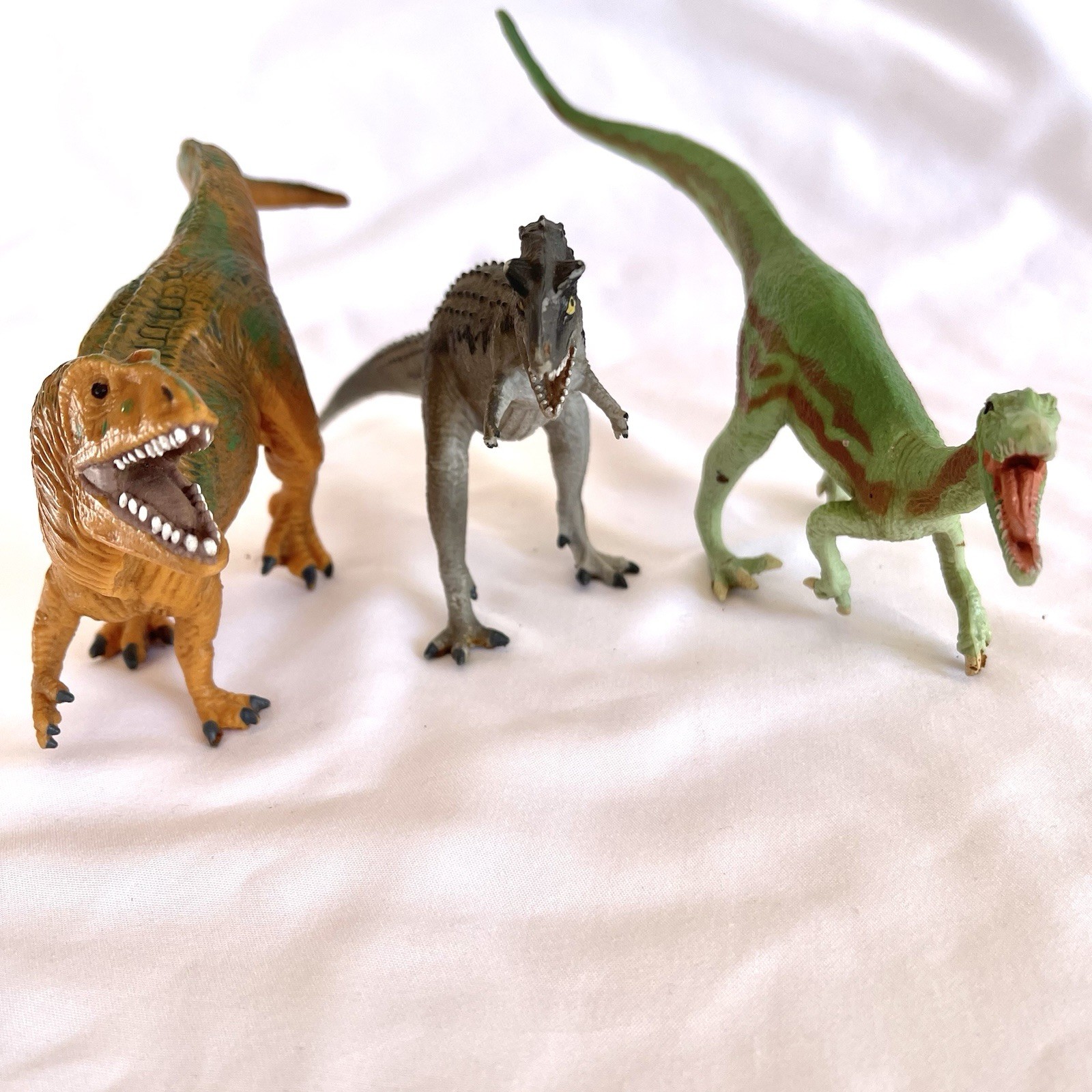 Vintage 1996-97 Safari Ltd Carnotaurus Carcharodontosaurus Baryonyx Dinosaur Lot
