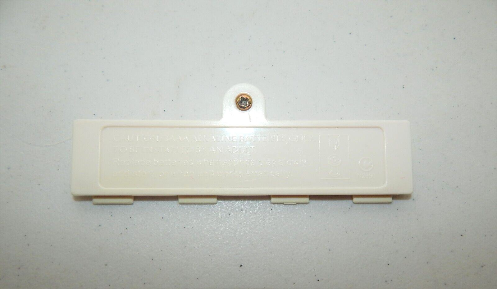 Leap Frog Fridge Phonics Magnetic Farm Animal Player Battery Cover – FREE SHIP!