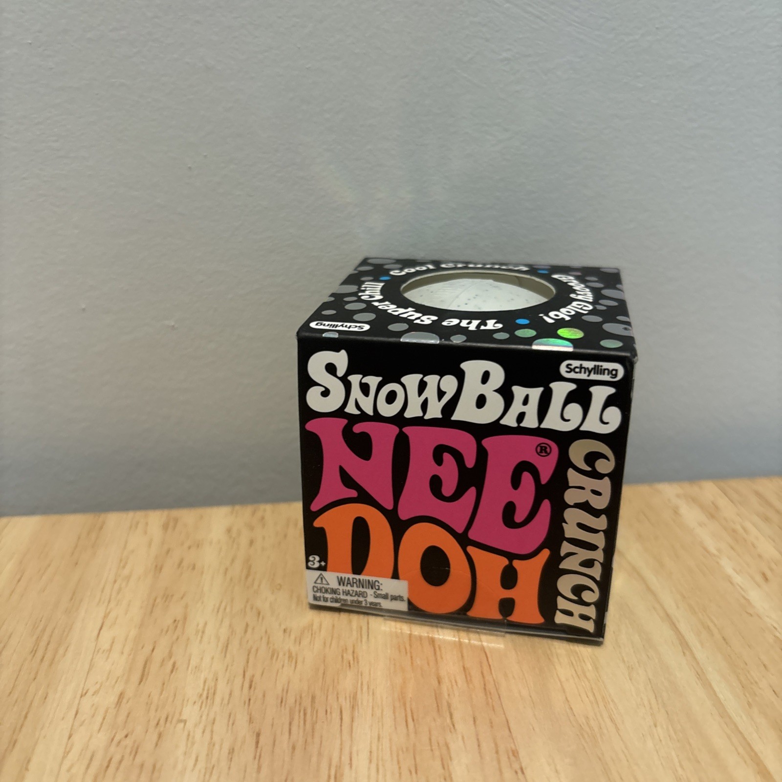 NeeDoh Snowball Crunch Squeeze Ball White Crunchy Texture Sensory Toy Authentic
