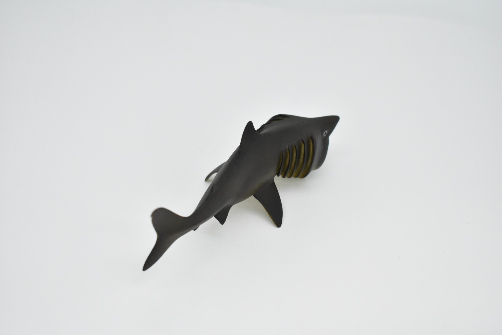 Basking Shark, Museum Quality Plastic Toy Figurine Model 5.5″ F1773 B97