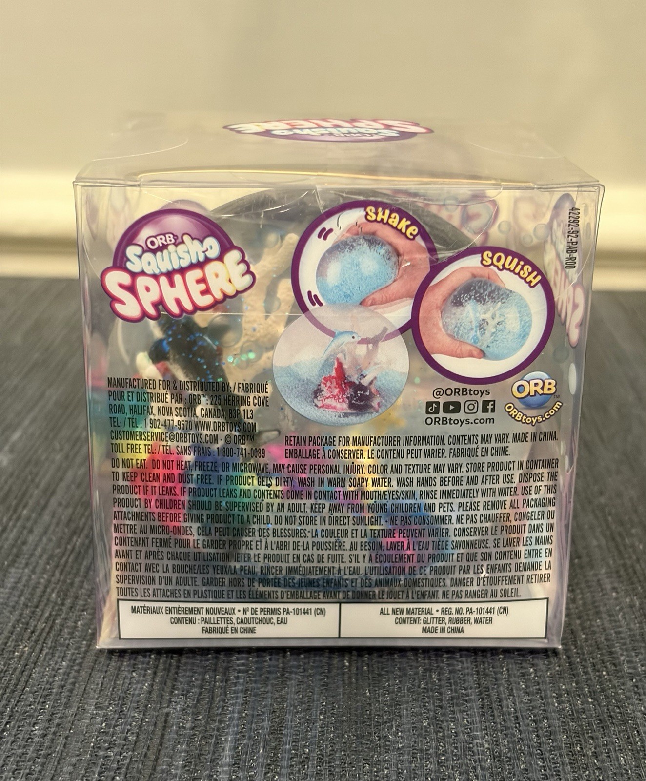 NEW Orb Squish-o Sphere – Gray Sharks Aquarium Floating Scene squishy toy clear
