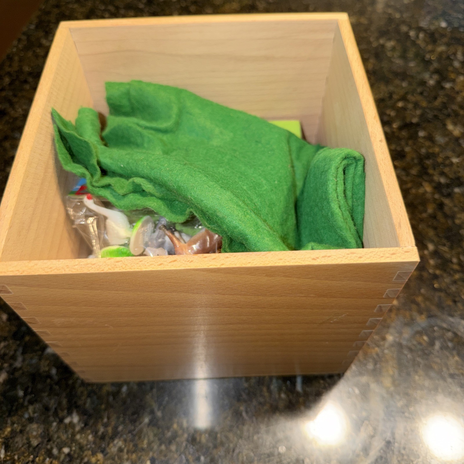 Montessori lesson: The farm 1 and 2 teach Grammar Language box homeschool