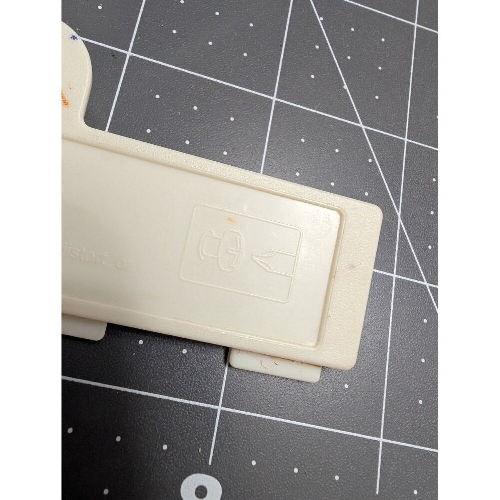 Leap Frog Fridge Farm Phonics magnetic battery cover and screw only replace