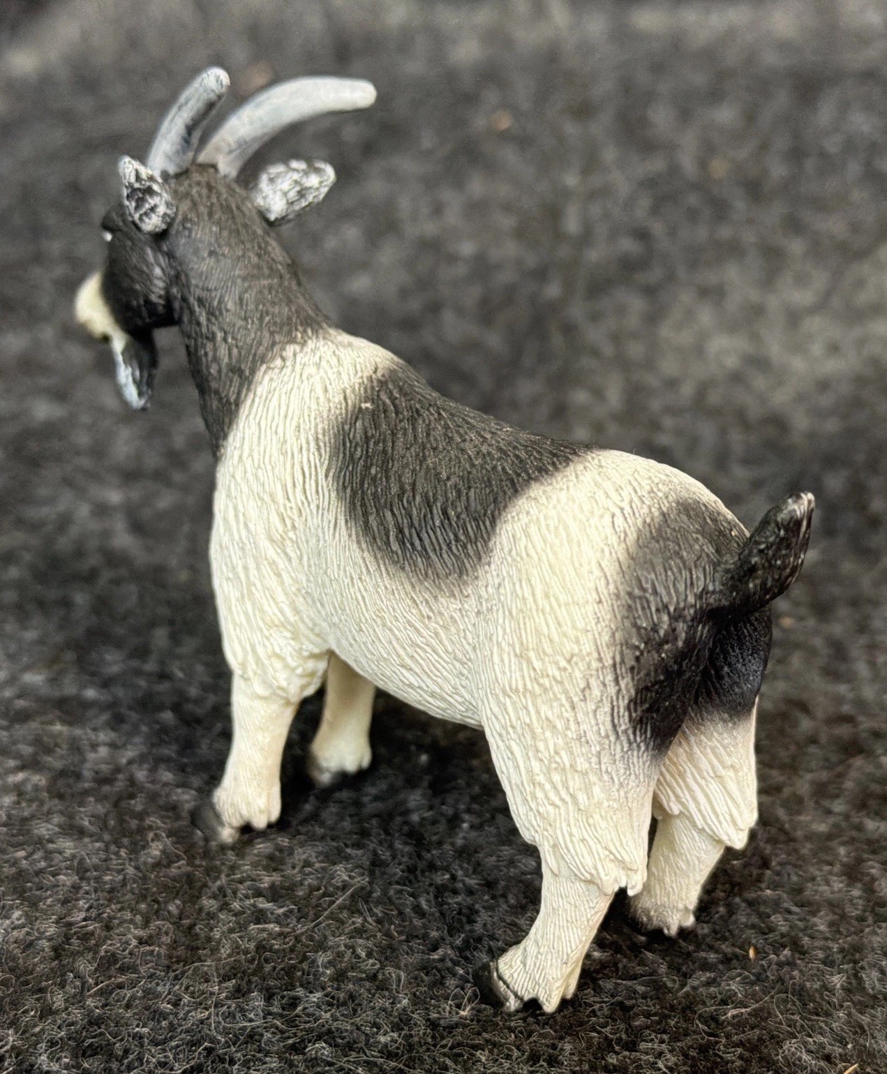 Mojo Billy Goat Figure Blk/ Wht Realistic Wildlife Farm Animal Figurine 4″ 2010