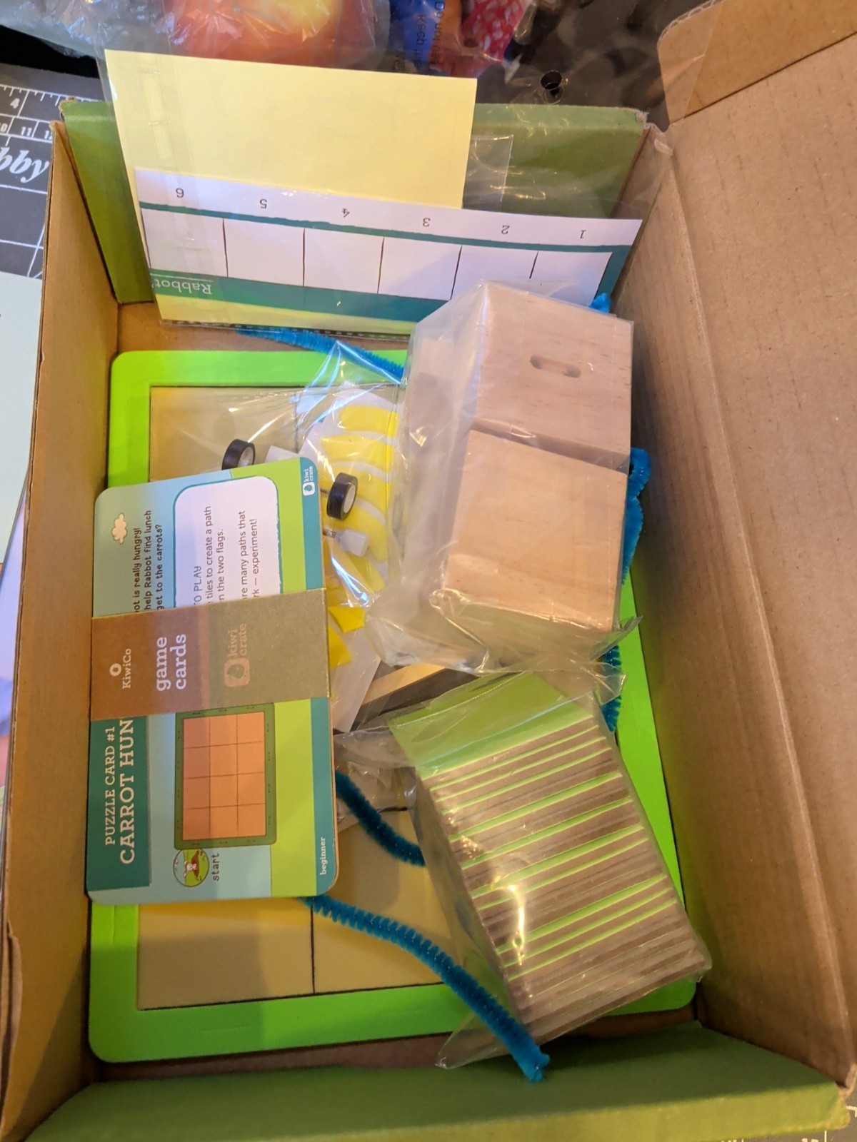 KiwiCo Tinker Crate Make Your Own ROBOTS AND CODING Stem Kit 3 + CLASSROOM NEW