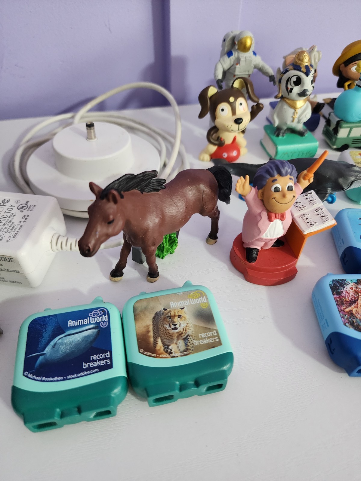 Gray Toniebox & Charger + 21 Tonies bundle AS IS READ DESCRIPTION
