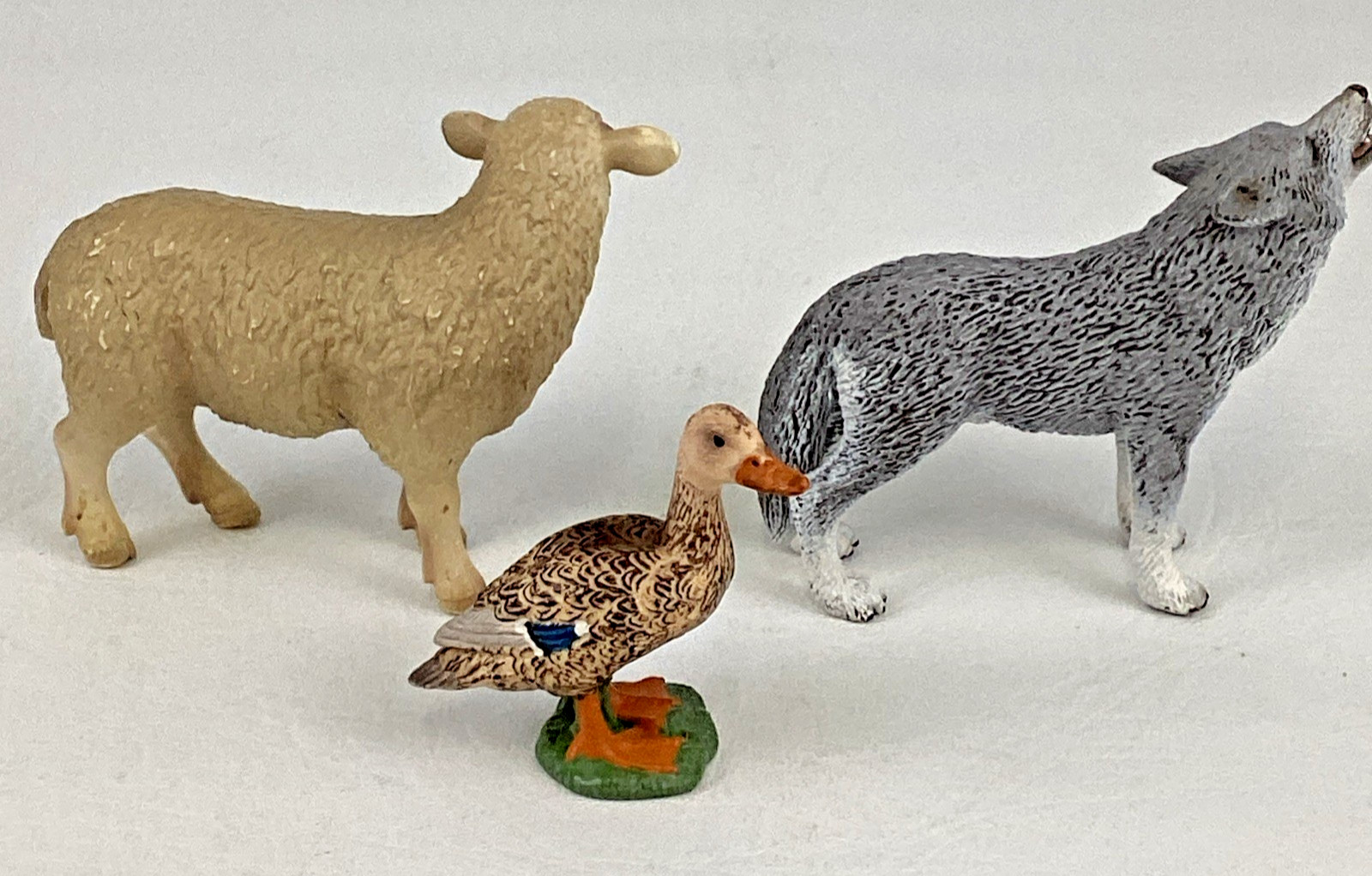 Schleich Howling Gray Wolf Standing Sheep Mallard Hen Duck Realistic Figures Lot