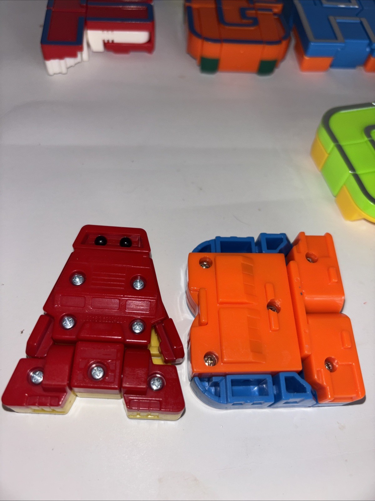 Lakeshore Learning Alphabet Transforming Robots Alphabots Toys