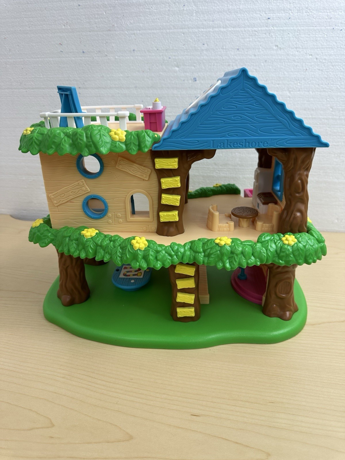 Lakeshore Treehouse Clubhouse Toy Treehouse Only Used