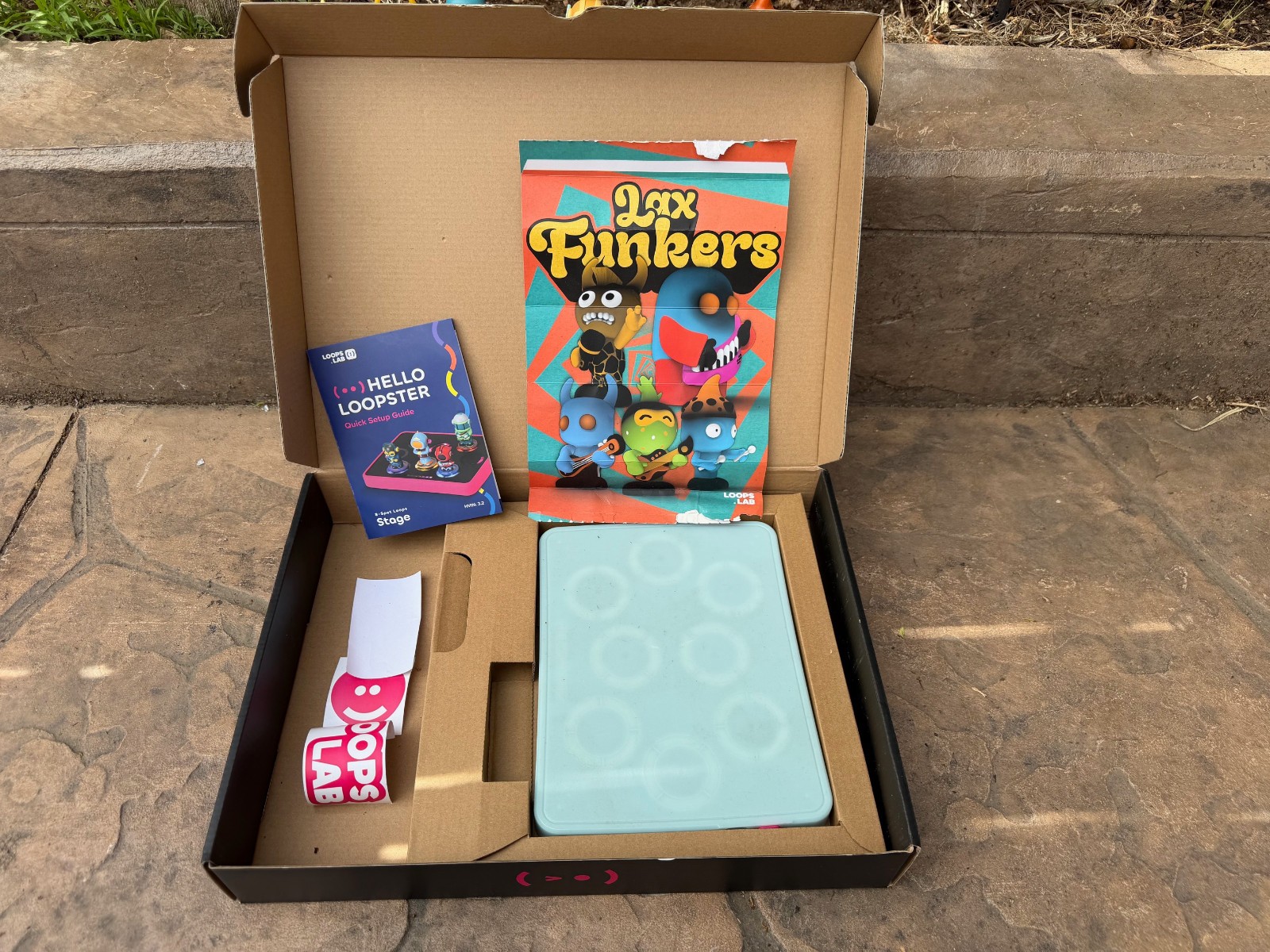 Slightly Used LOOPS LAB DJ Starter Set w 8 Bit & LAX Figurines