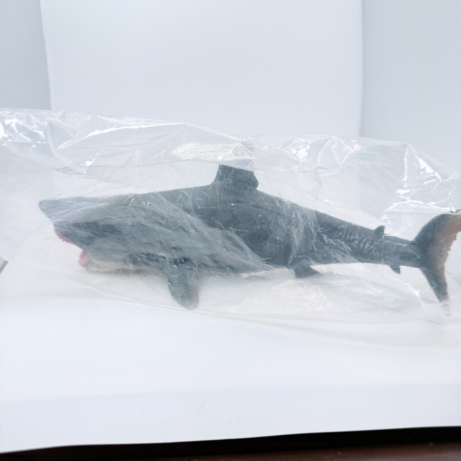 Megalodon Shark Great White Marine Animal Model Deep Sea Figure Toy