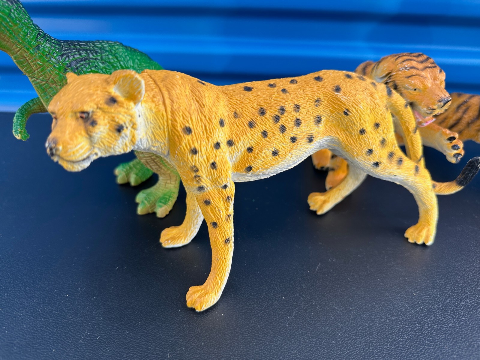 Vintage 1980s 90s Large Plastic Animals Dinosaur Lot 1987 Tigers, 1998 Bear