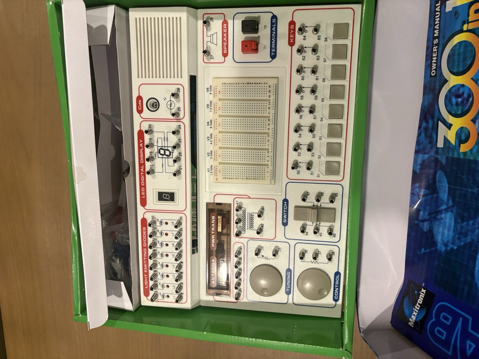 Maxitronix Electronic Lab 300 in 1 Electronics Learning Kit MX-908 STEM Complete