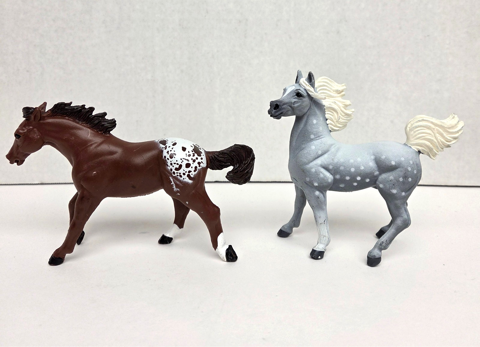 Vintage SAFARI LTD. Hard Plastic PVC Toy Horses Foal Arabian Lot of 6 – 1997