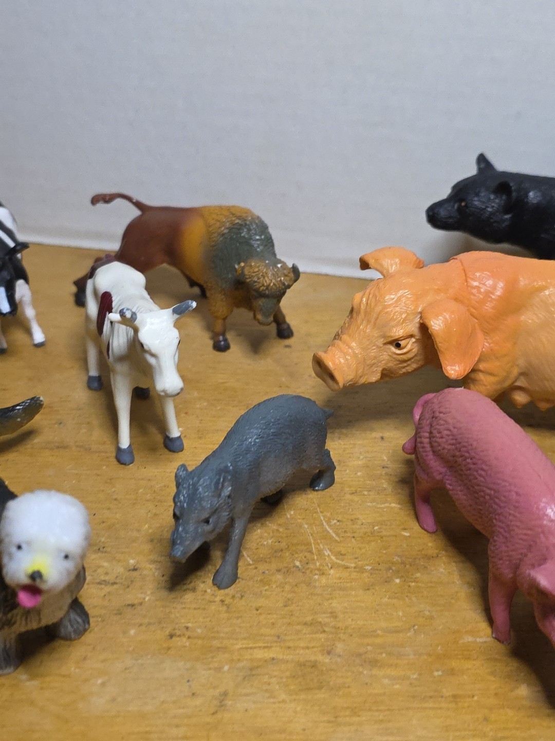 Assorted Lot 12 plastic Animals Farm Toys Figures Figurines Mixed Variety