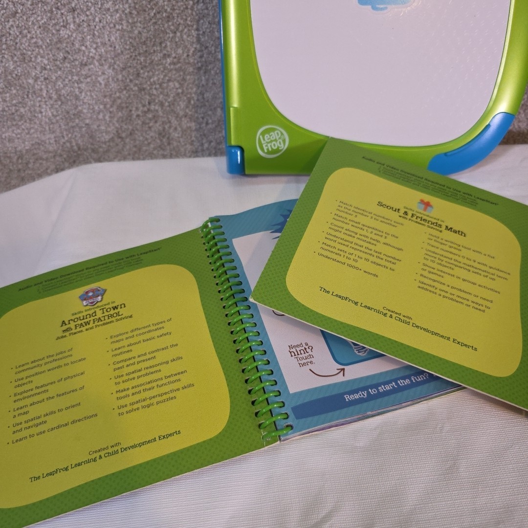 LeapFrog Leap Start 3D Interactive Learning System Includes 2 Book- Tested